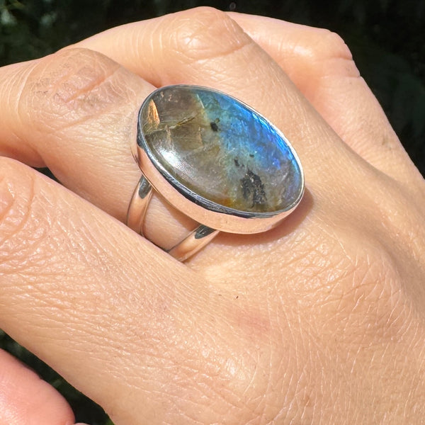 Labradorite Daily Driver Ring - Oval