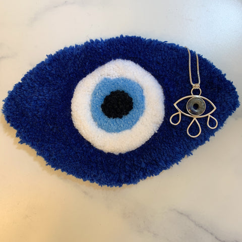Willow Evil Eye Pendant & Art Racc Mini Rug
