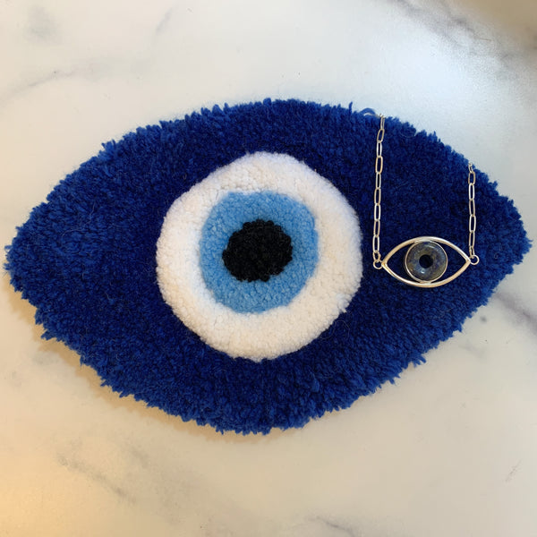 Minnie Evil Eye Choker & Art Racc Mini Rug