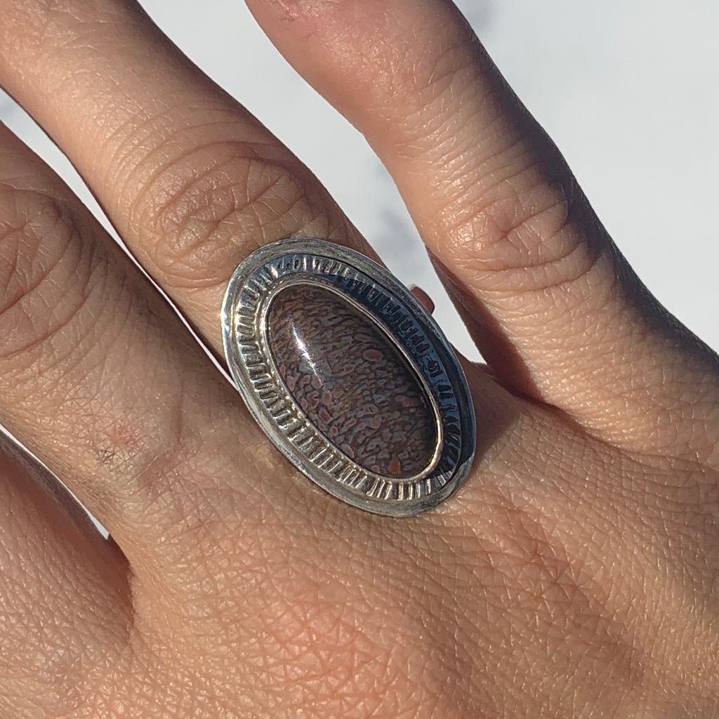 Dinosaur Gembone Medallion Ring