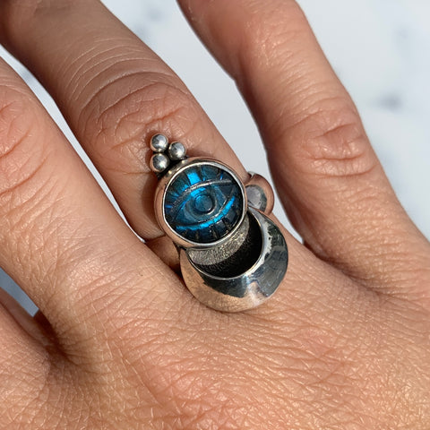 Labradorite Luna Oracle Ring