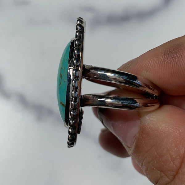 Number 8 Turquoise Bead Border Ring