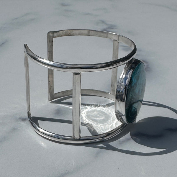 Malacholla Cuff