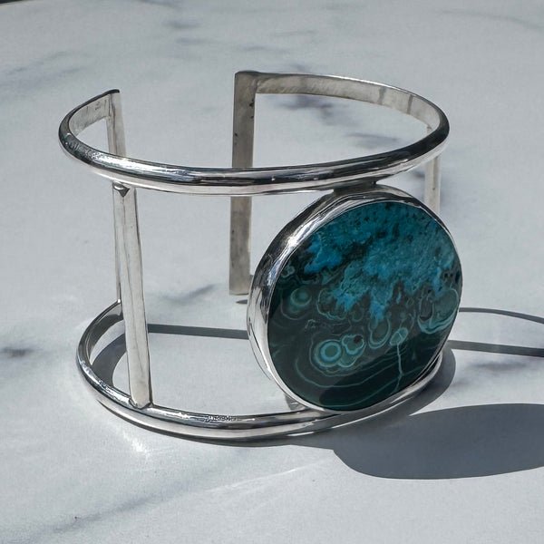 Malacholla Cuff