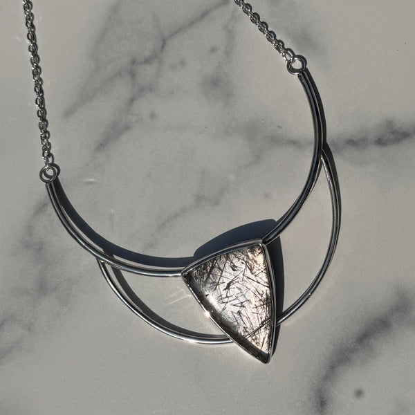 Tourmalinated Quartz Collar