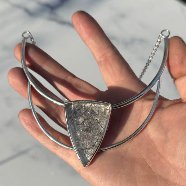 Tourmalinated Quartz Collar