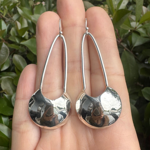 Luna Forma Earrings (Pendulum)