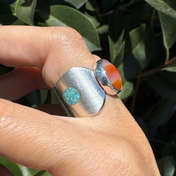 Space Between Ring (Fits like size 8)