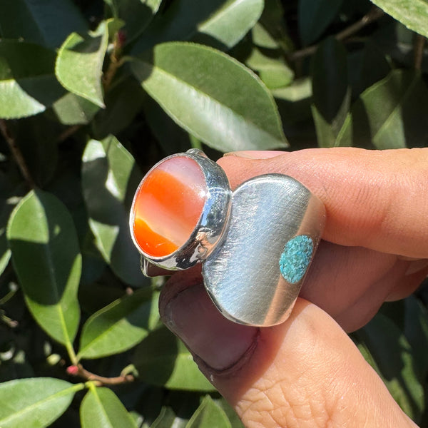 Space Between Ring (Fits like size 8)