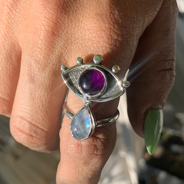 Crybaby Ring with Amethyst & Rainbow Moonstone