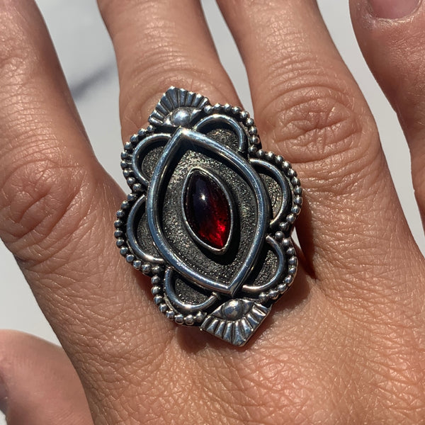 Rhodolite Garnet Scalloped Evil Eye Ring