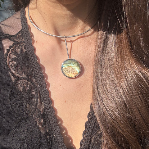 Labradorite Pendulum Wire Choker