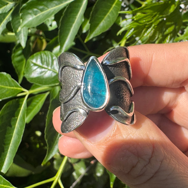 Blue Apatite Abstract Band Ring (fits like size 8.75)