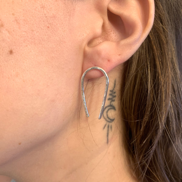 Medium Hammered Arch Earrings