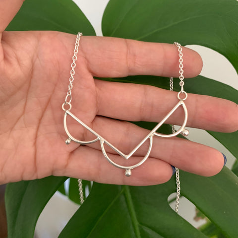 Scalloped Layering Necklace