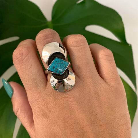 Kingman Turquoise Luna Shadowbox Ring