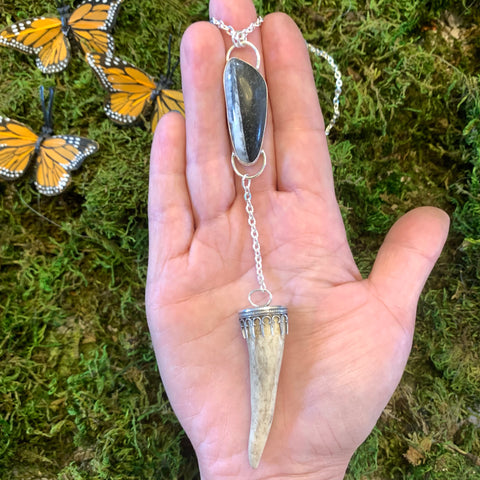 White Buffalo Elen Necklace